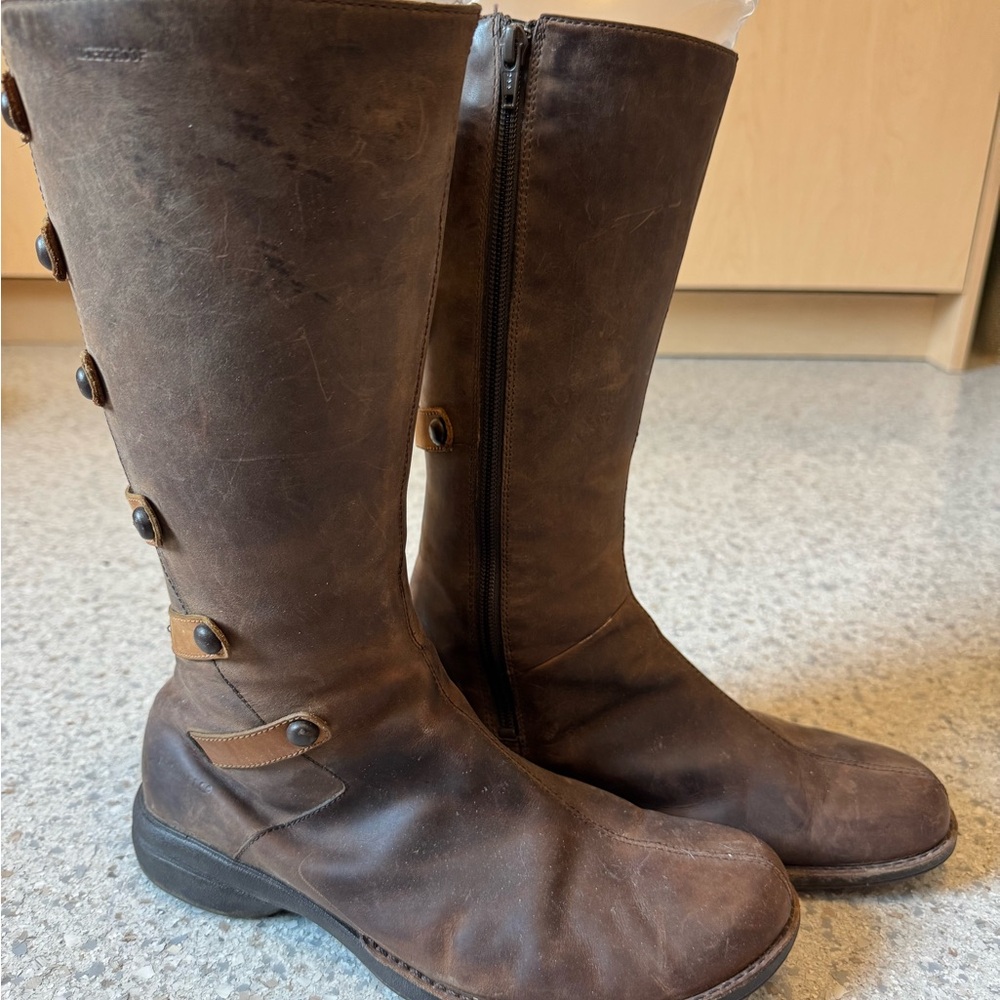 Merrell Women’s boots